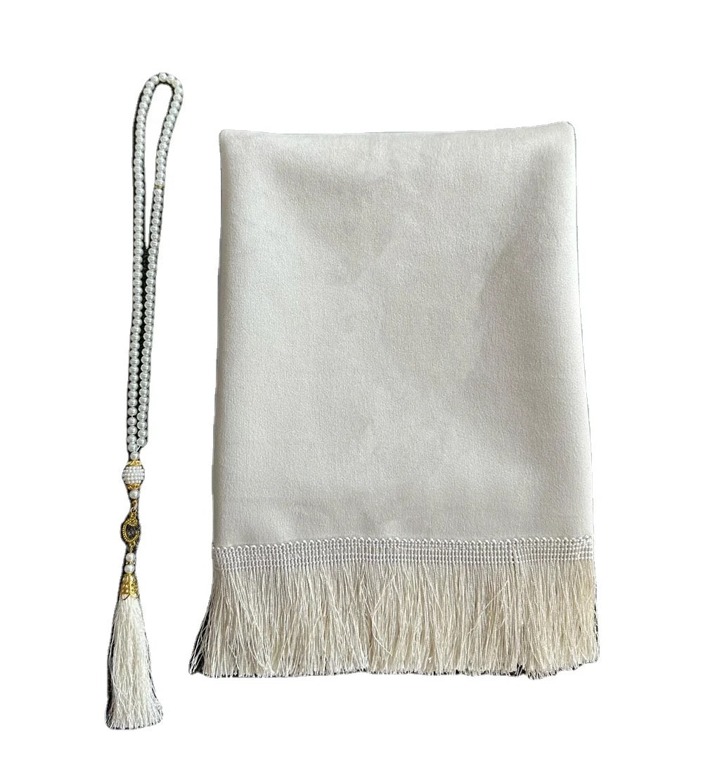 Simple and luxurious Velvet Distraction Free Islamic Prayer Mat - (Tasbih included) Bazaar